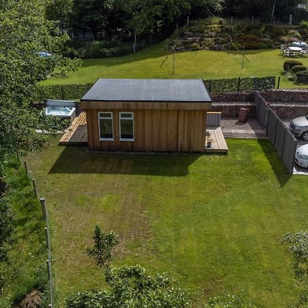 Allt Mor Rentals - Chalet With Hot Tub, And Studio Apartment No Hot Tub Roybridge Extérieur photo