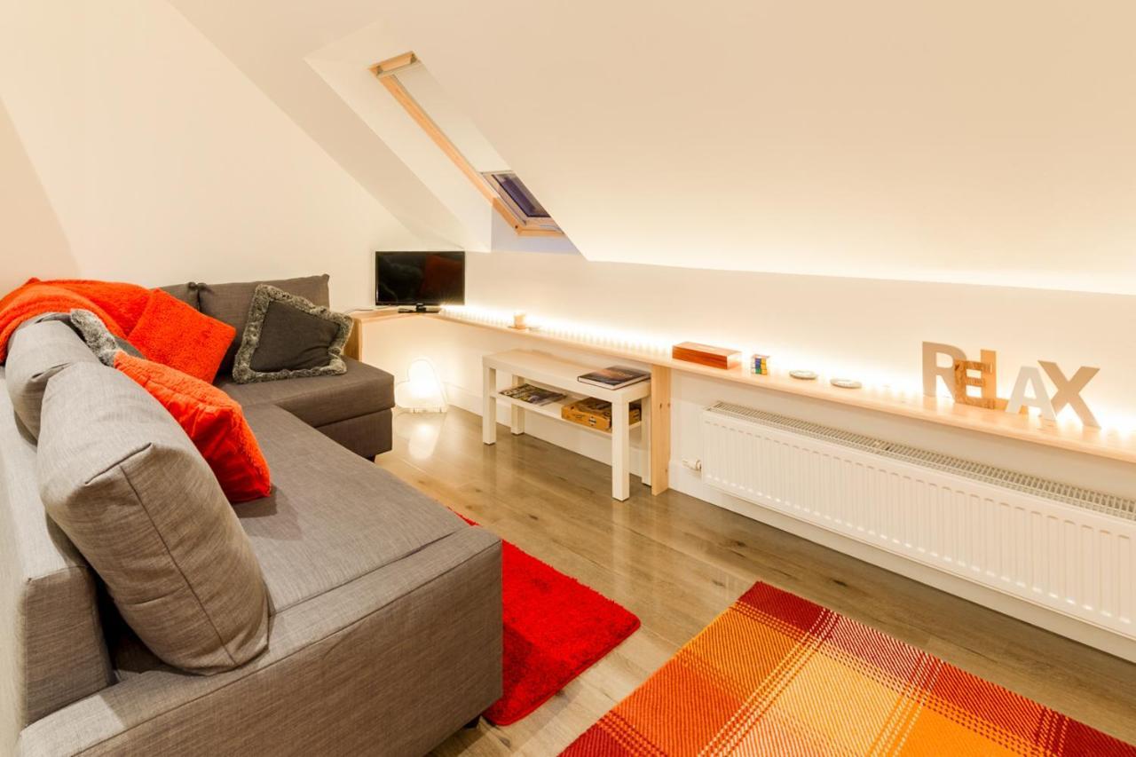 Allt Mor Rentals - Chalet With Hot Tub, And Studio Apartment No Hot Tub Roybridge Extérieur photo