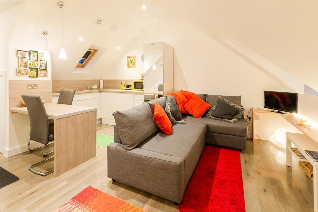 Allt Mor Rentals - Chalet With Hot Tub, And Studio Apartment No Hot Tub Roybridge Extérieur photo
